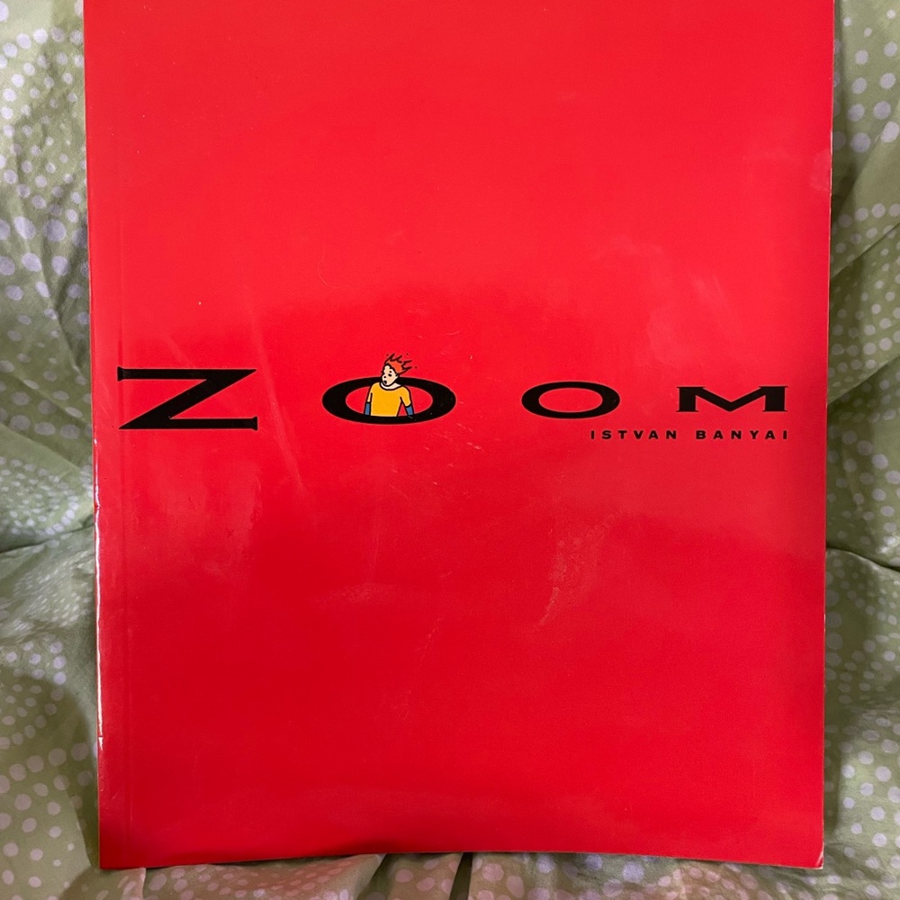 Zoom by Istvan Banyai